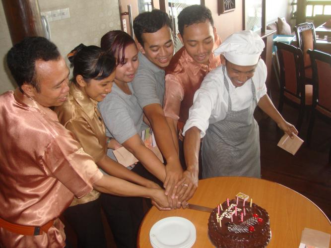 Birth Day Staff, bali indian restaurant, indian food restaurant in bali